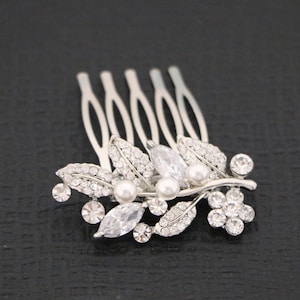 Bridal hair comb Silver Wedding comb Pearl side comb Wedding hair accessories floral Wedding headpiece Small or Large Bridal comb Rhinestone