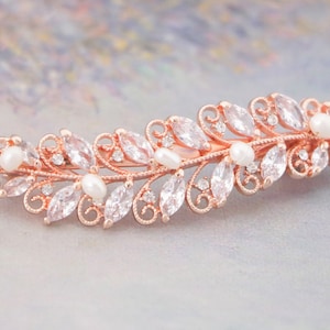 bridal barrette pearl and crystal bridal comb wedding barrette Gold veil clip Rhinestone barrette wedding hair side piece Bridal hair clip