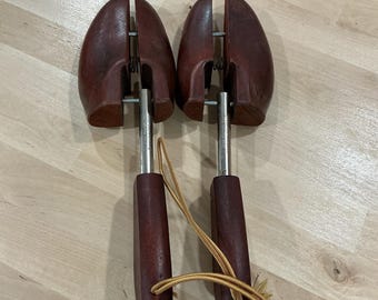 Vintage Riddell Shoe Keeper Medium Rochester Shoe Tree Split Toe Pair Dark Wood