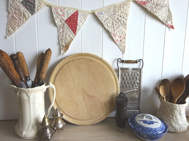Antique Vintage English Plain Turned Bread Board Wood Wooden Farmhouse Style Kitchenalia