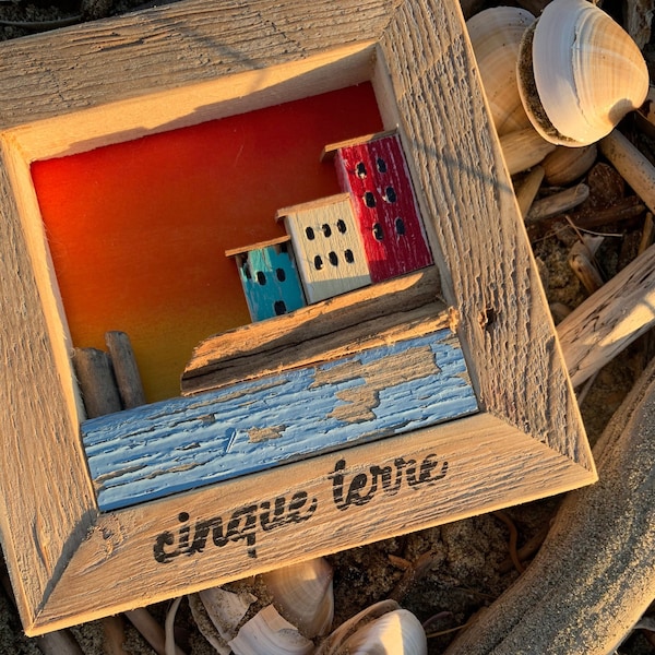 Casine di legno riciclato, Houten frame, Cinque Terre, Zee decoratie, Strand decoratie, Miniatuur kunst, teruggewonnen hout