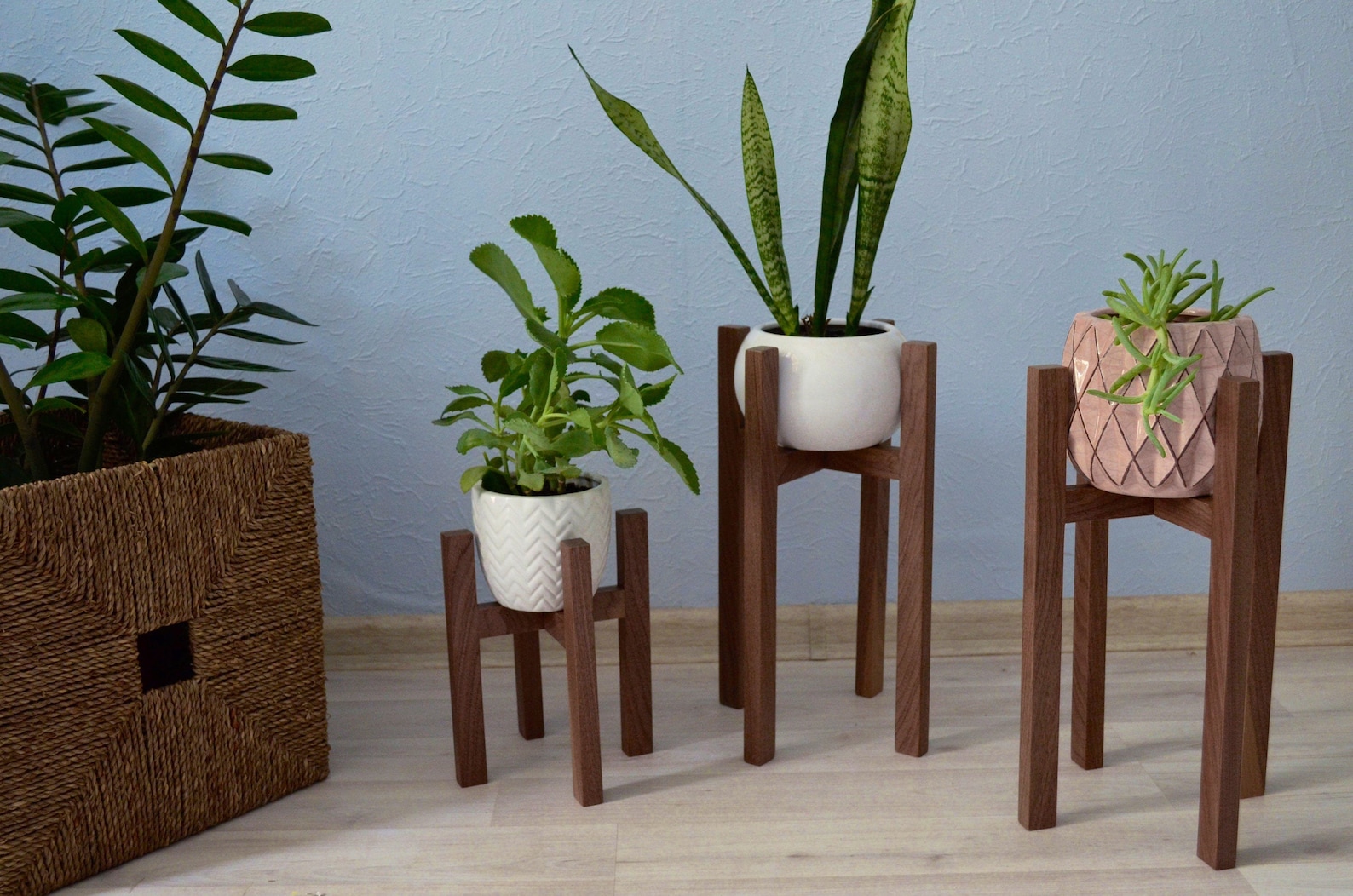 Supporto per vaso da fiori rotondo mobile in legno per piante in vaso con ruote, fioriera rustica resistente in vaso rotondo per interni ed esterni, supporto per vasi per piante per patio