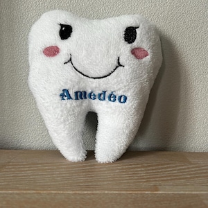 Baby tooth plush cushion