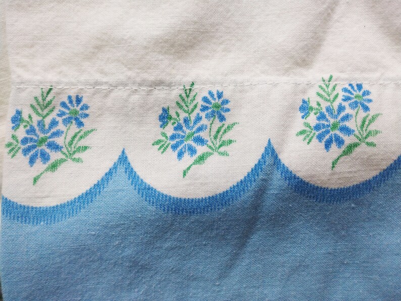 2 Vintage Blue Floral Pillowcases 32 X 20 Etsy