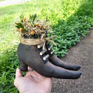 Witch Boot Sewing Pattern: Folk Art Halloween TAGS Words (Digital Download, PDF)