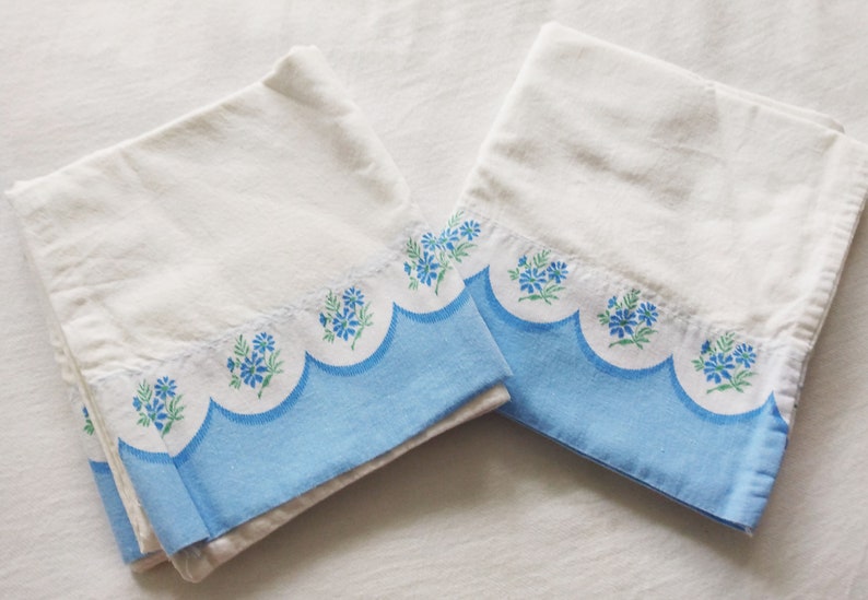 2 Vintage Blue Floral Pillowcases 32 X 20 Etsy