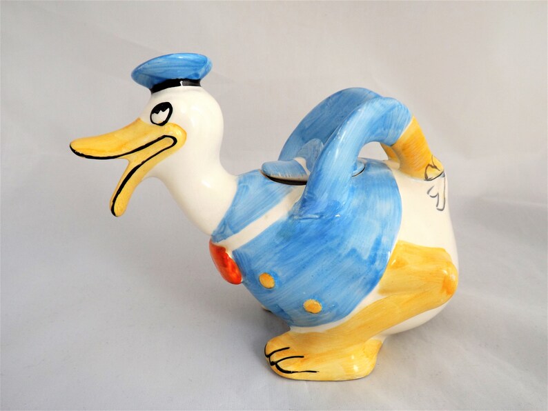 wade duck figurine