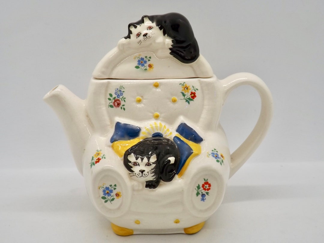 Wade Teapot Whimsical Teapots Feline Collection perfect Etsy