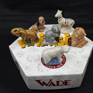 Wade Set of  6 Whimsies Boxed  (Perfect)