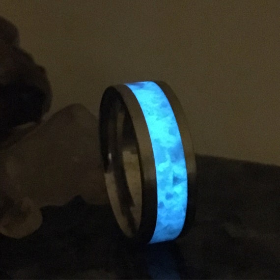 stone inlay Crysocolla glowring stainless steel sizes 6-13