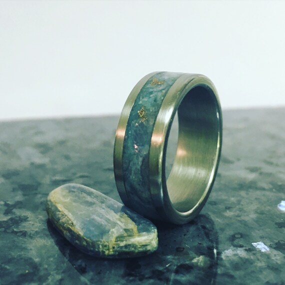 stone inlay Crysocolla glowring stainless steel sizes 6-13