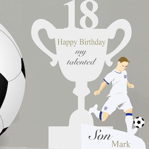 Cartão de aniversário personalizado de jogador de futebol 3D de qualquer idade com corte de papel para filho, neto, sobrinho etc. Feito à mão