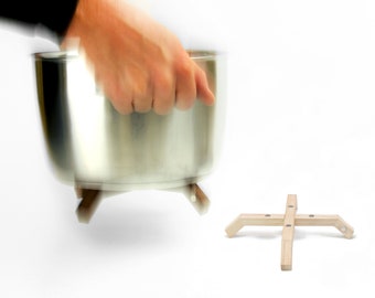 TOPFBEIN - The magnetic trivet