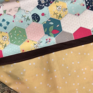 36x42 Reversable Splat Mat - Quilted Pattern and Yellow