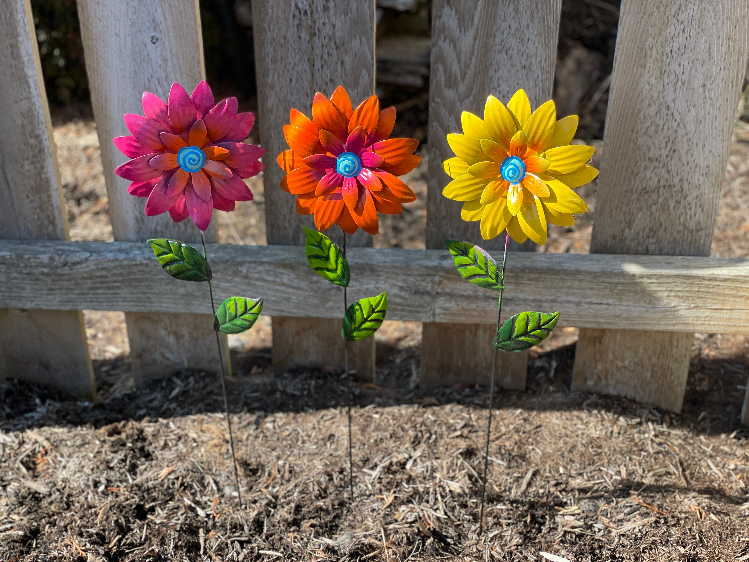 Jeweled Daisy Metal Garden Stake Decoration #3F50 97cm x 22cm