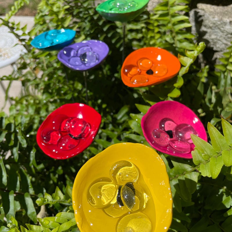 Bee Watering Station,Butterfly Puddler,Garden Art,Gift For Her,Poppy Flower,Garden Sculpture,Insect Drinking Cups