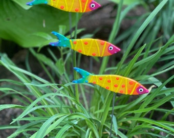 3 Rainbow Fish Mino Garden Stakes, Garden Stakes,Potted plants, Gift,Lawn decor,Outdoor garden Stake,Garden Decor Ocean Decor Fish Art