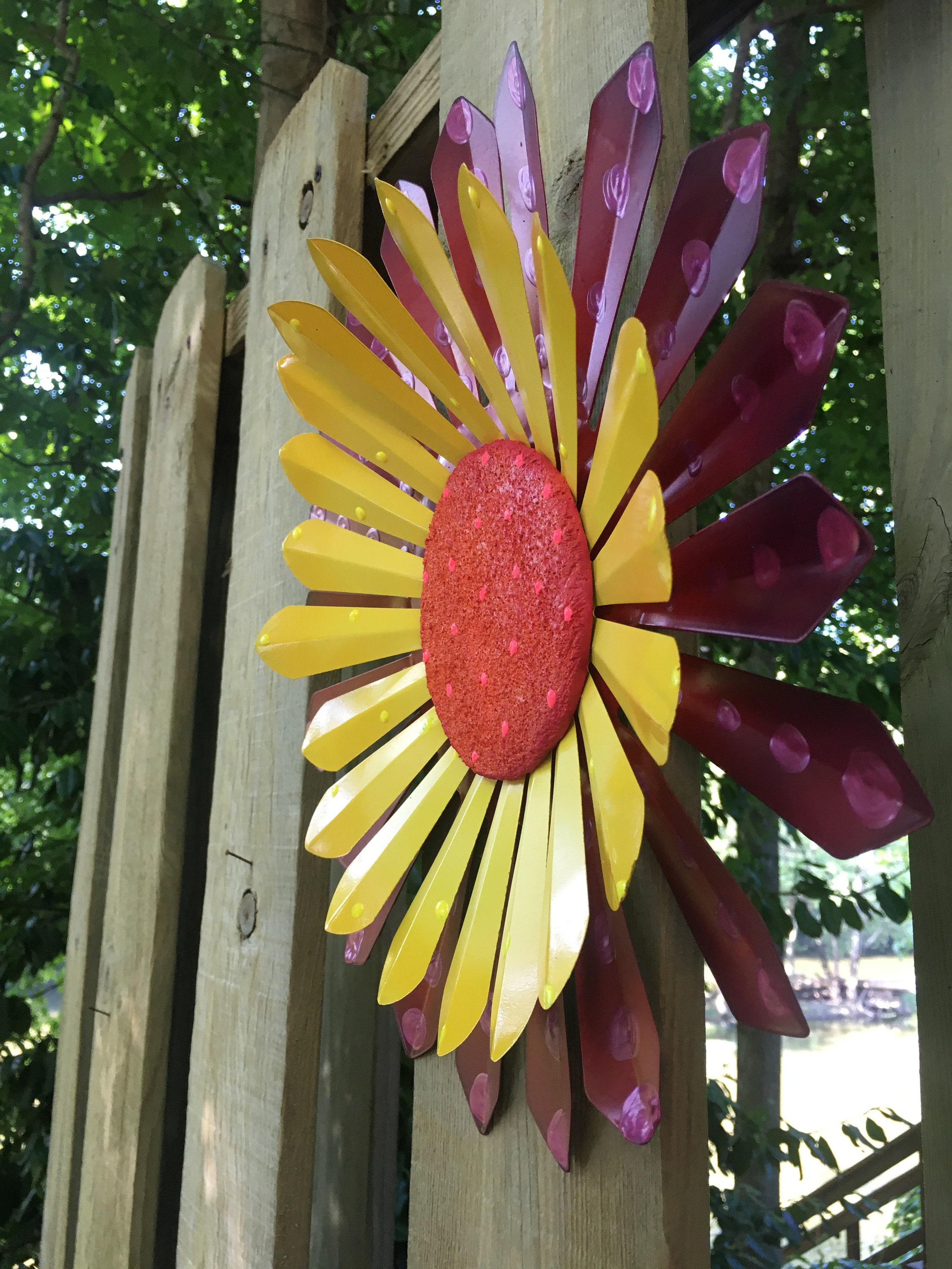Metal wall Flowers Garden Wall Art/ Fence Flowers/ Outdoor Metal Flower
