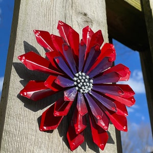 Metal Flowers,5 Fence Flowers,Fence Decoration,Patio Decor-Yard Art Whimsy Garden Art Perfect Wall or Privacy Fence Accent,Pool Decor image 9