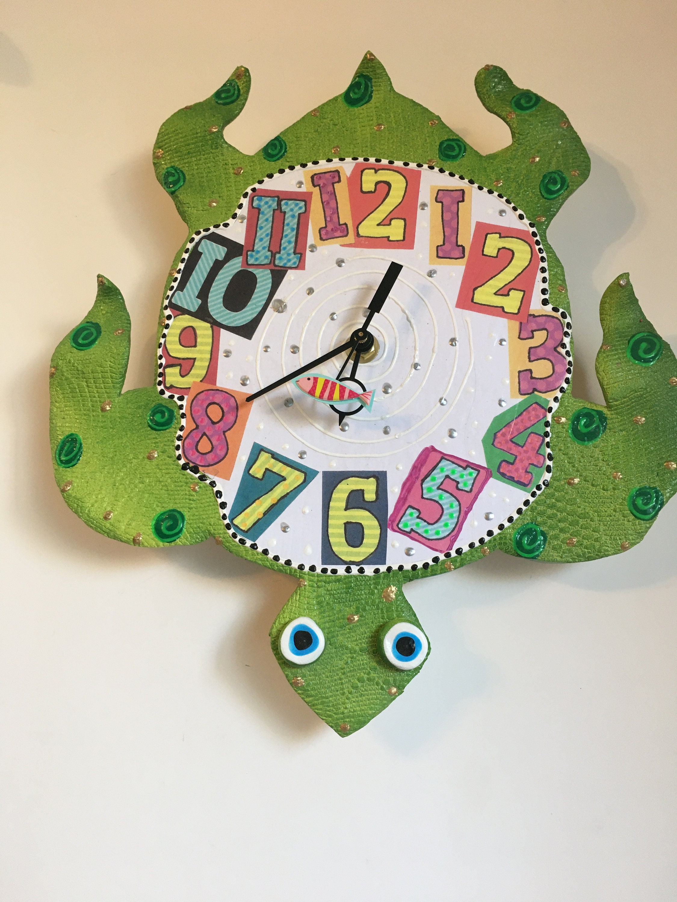 Sea Turtle Wall Clock ,Unique Clock,Handmade clock, Unique wall Clock, Decorative Wall Clock