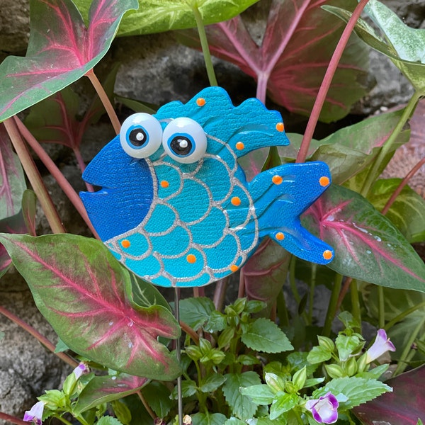 Ceramic Funky Fish Garden Stake, Garden Stakes,Potted plants, Great Gift,Lawn decor,Outdoor garden Stake,Garden Decor,Beach Decor,Yard Art