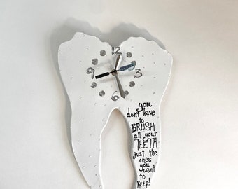 Tooth and Toothbrush Wall Clock,Dentist Gift, Dentist Office Decor, Gift for Orthodontist, Dentistry Gift,Dental Student Gift