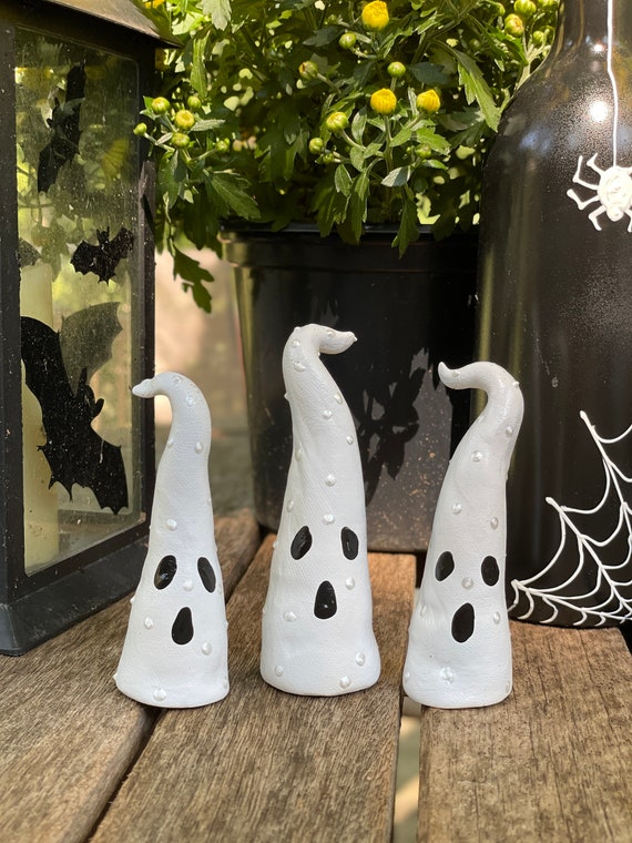 Clay Ghost, Set of 3 Halloween Ghosts,Ghosts Halloween Table Decor Halloween Decor Halloween Ghost Decor Halloween Party Decor