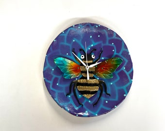 Handmade gift,Bumble bee clock,kitchen decor, honeybee gift for beekeeper, kids clock,Metal Wall Clock,Gift For Her