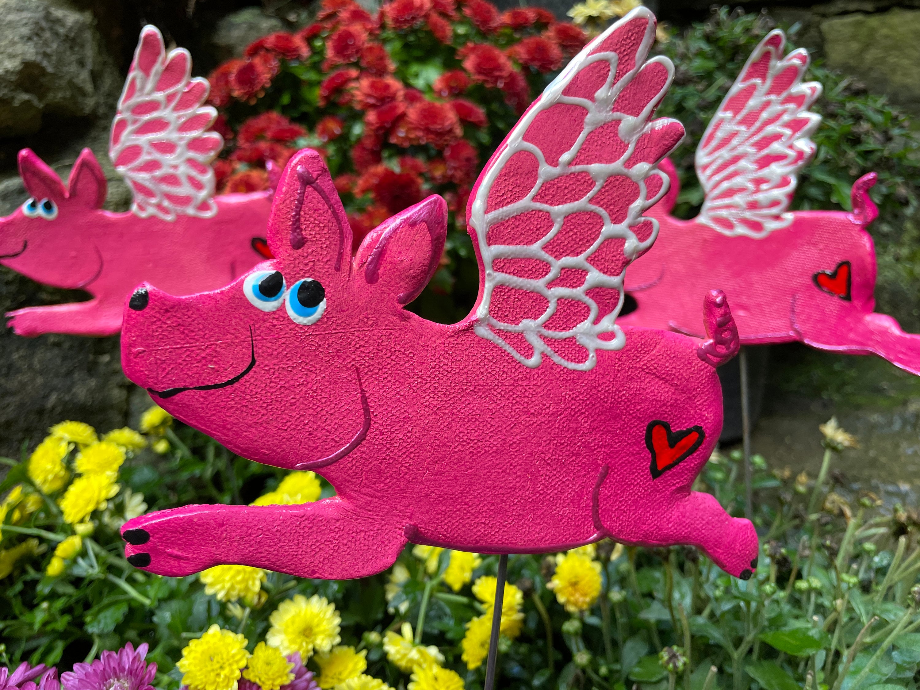 Flying Pig Garden Stake ,Potted plants, Great Gift,Lawn decor,Outdoor garden Sculpture,Garden
