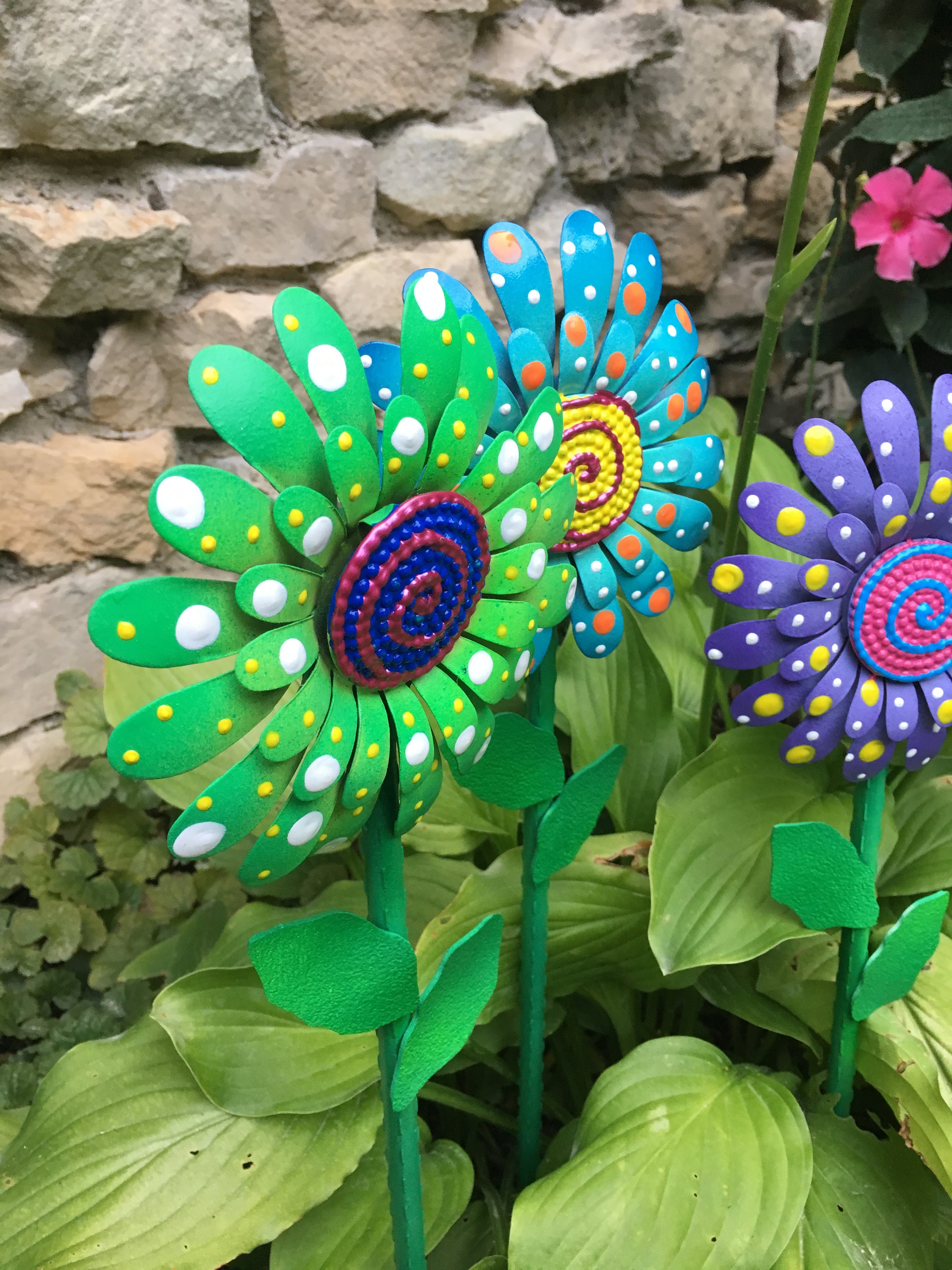 Metal Fairy Garden Art Flowers,Set of Three Garden Stakes,Lawn decor