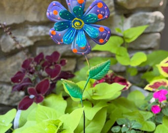 Flower Garden Stake, Metal Garden Sculpture, Yard decoration, Metal Flower, Metal Art, Garden Decor, Christmas Gift