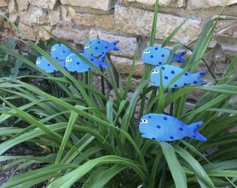 School of Blue Fish Garden Art Outdoor Garden Sculpture Lawn decor,Outdoor garden Stake,Garden Decor,Yard Decor Fish Out Of Water Sculpture