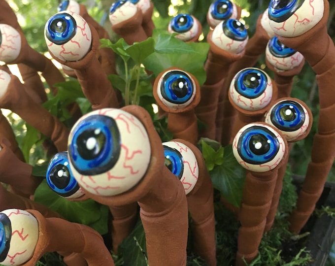 Halloween Eyeball Plant Markers Creepy Bloodshot Eyeball Orbs Spooky Ceramic Garden Decor Funny Outdoor Plant Stakes Alien Eyeball Prop