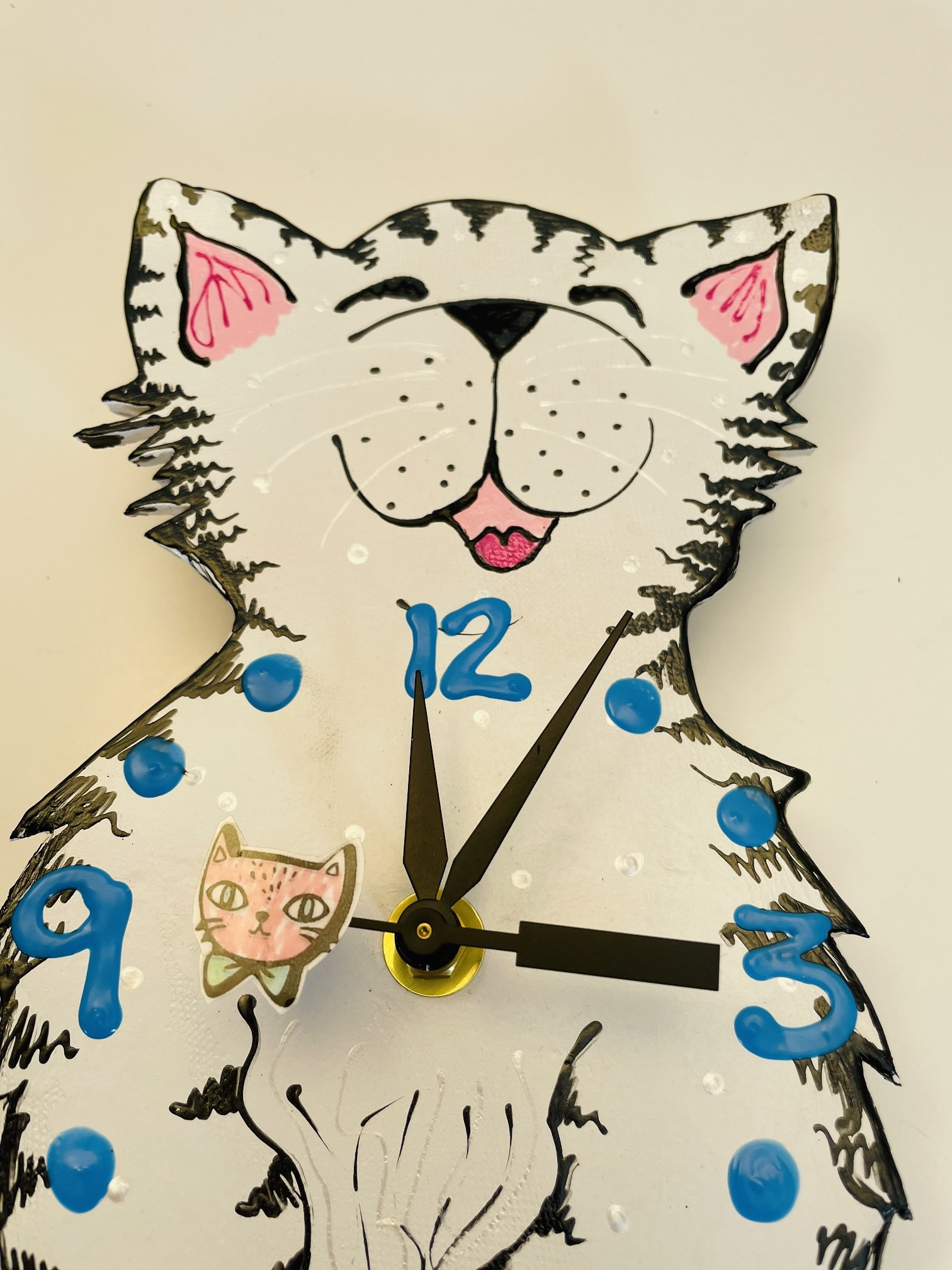 Cat Clock with Swinging Tail Pendulum •Cat Lover Gift KITTYCAT CLOCK