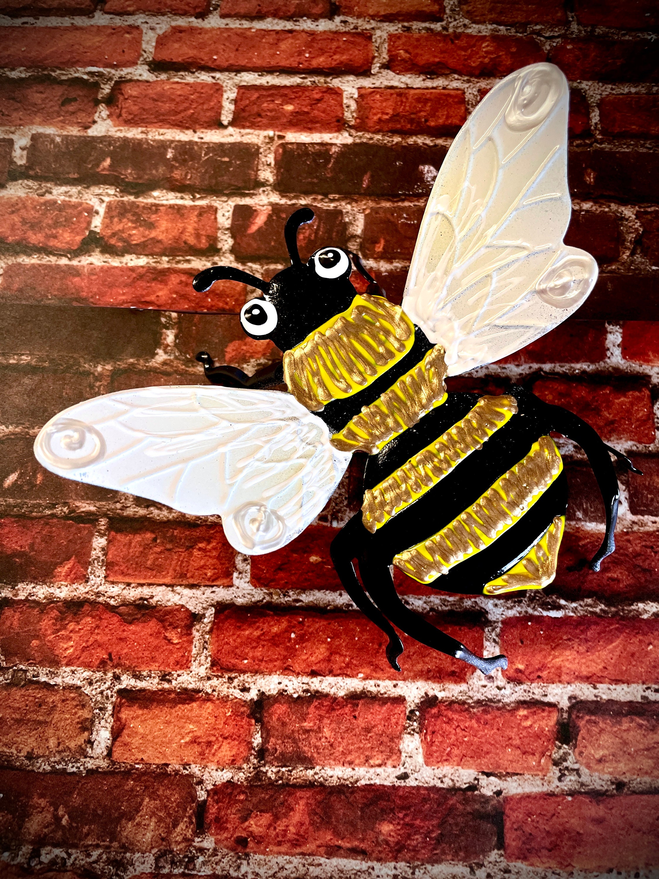 Honey Bee Wall Decor-Fence Wall Decor-Bumble Bee Yard art-Yellow  Jackets-Patio Decor -Gift For Her -Honey Bee Decor Pool Decor