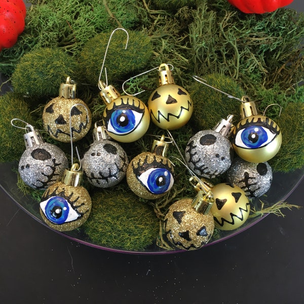 12 Halloween Ornaments ,Spooky Home Decor, Eyeball Ornaments,Halloween Ornaments for Tree,Halloween Pumpkin,Spooky Cute Decorations