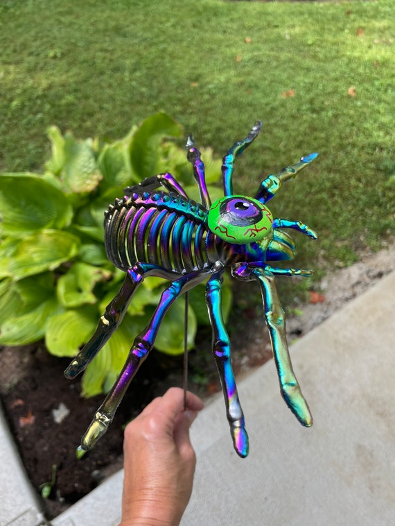 Spider Eye Creepy Oddity Plant  Stake Halloween Yard Decor Spider Eyes Fall home Accents Spooky Humor  Bloodshot Eyeball Orbs Creepy Spiders