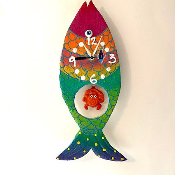 Fish Pendulum Wall Clock, Beach House Decor, Florida Decor, unique wall clock,Ocean Wall decor,Ocean Decor, Fish Art Fish Decor,Crab