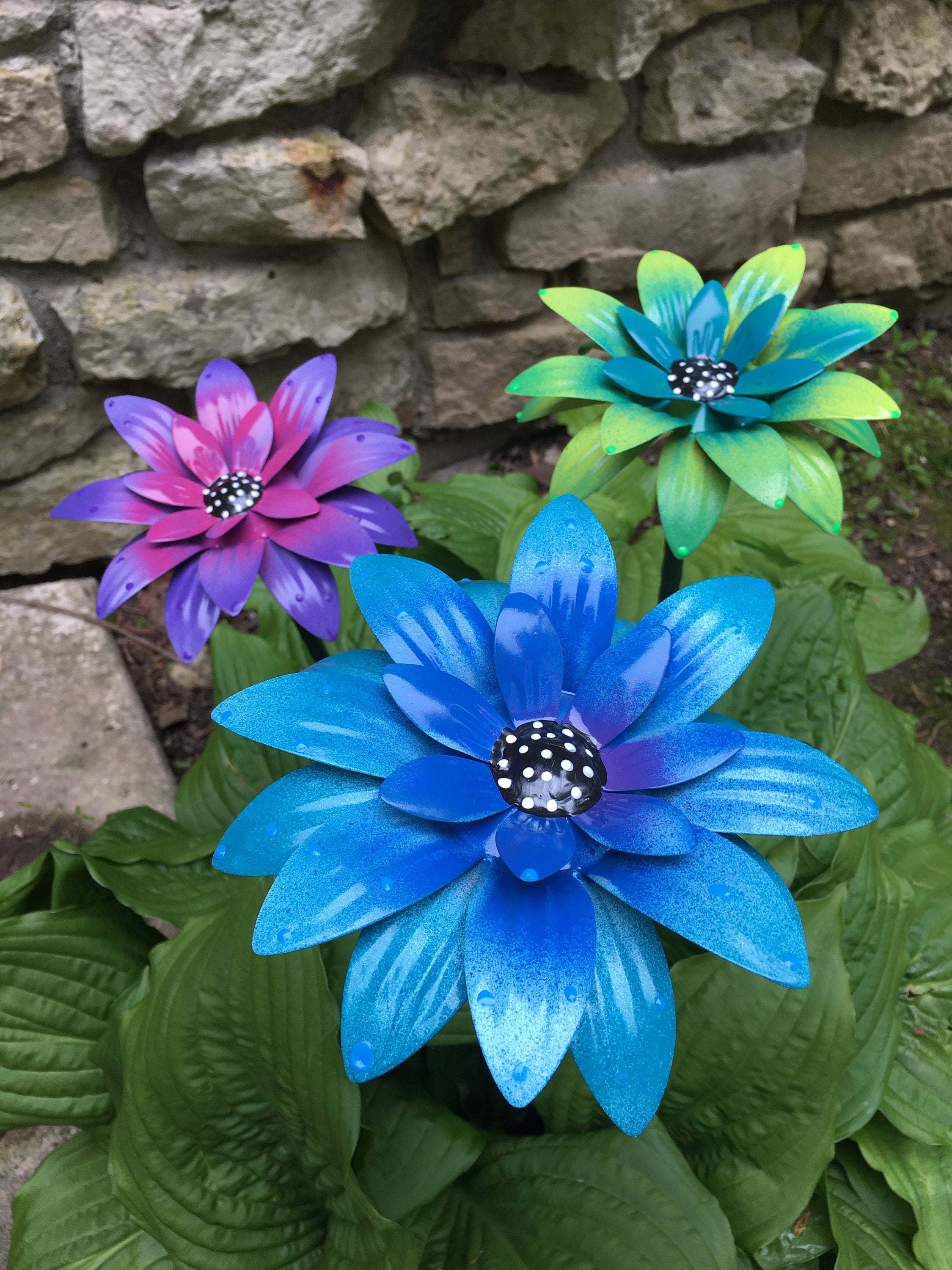 Metal Flower Garden Stakes,Set of Three Daylily Metal Flower Stakes 21