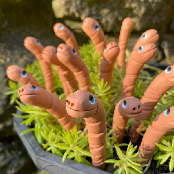 Worms for your Garden,Water Sensor Worm,Garden Worm Decoration, Potted Plant decor Gift ,Yard Art,Outdoor Garden Sculpture Gift For Her