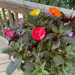 Set of 3 Mini Poppy Flower stakes,Poppy Flower Pot Cluster,Garden Stakes,Potted plants,Mother's Day Gift,Outdoor Garden Decor image 8