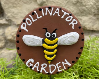 Pollinator Garden Sign, Bee-Themed Gift for Gardener, Beekeeper Gift, Pollinator Friendly - Garden Sign