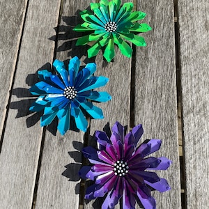 Metal Flowers,3 Fence Flowers,Fence Decoration,Patio Decor-Yard Art Whimsy Garden Art Perfect Wall or Privacy Fence Accent,Pool Decor