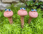 Set Of Three Garden Worms Water Sensor Worms for your Garden or planters,8&#39;&#39; Ceramic Worms Happy Garden Plant Worms-Garden Worm Plant Worm