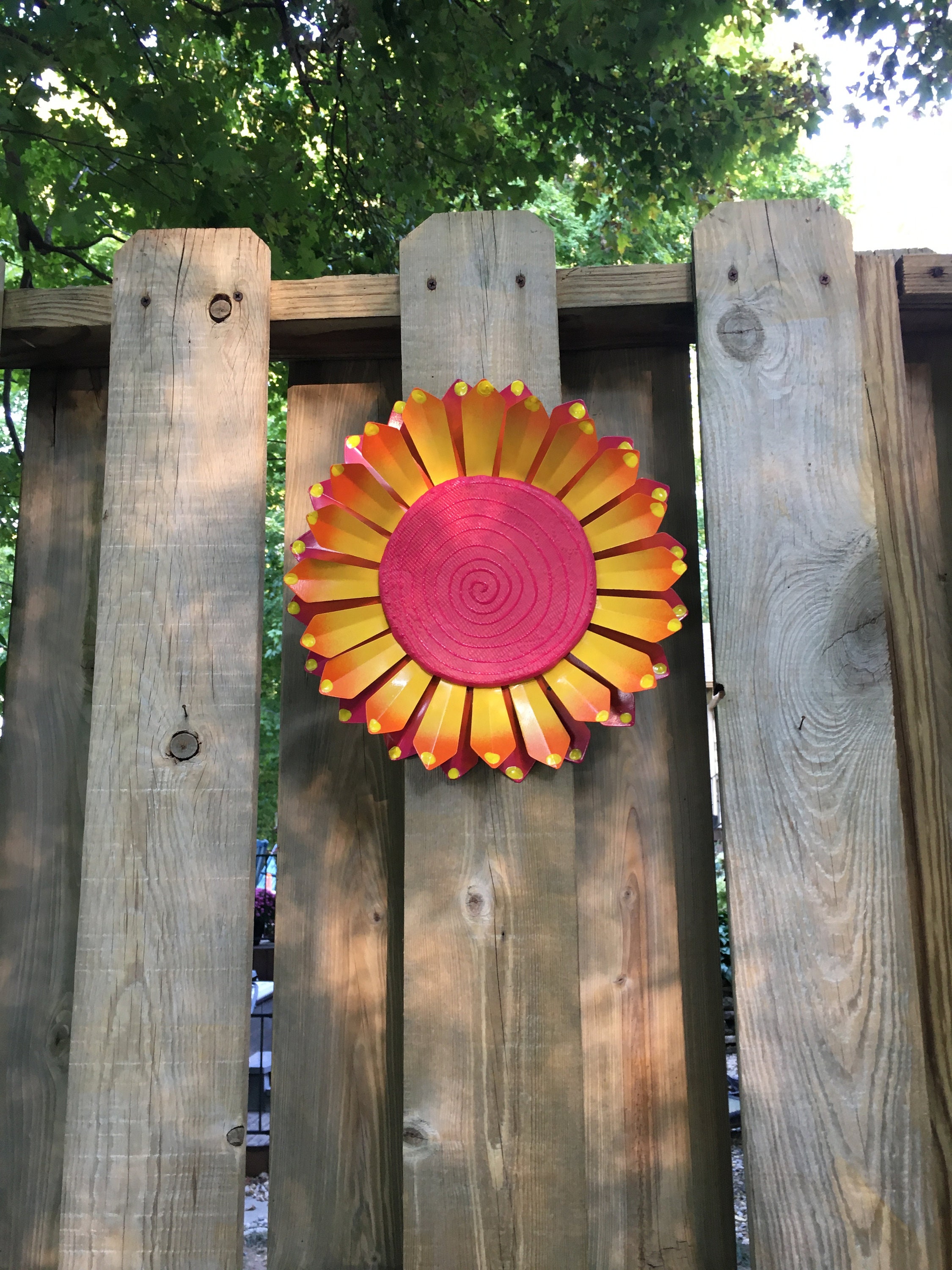 Metal wall Flowers Garden Wall Art/ Fence Flowers/ Outdoor Metal Flower