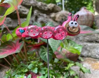 Pink Caterpillar Plant Stakes,Inch Worm, Plant Art Potted plants,Caterpillar Garden Sculpture,Garden Decor Flower Pot stake,Gifts for Her