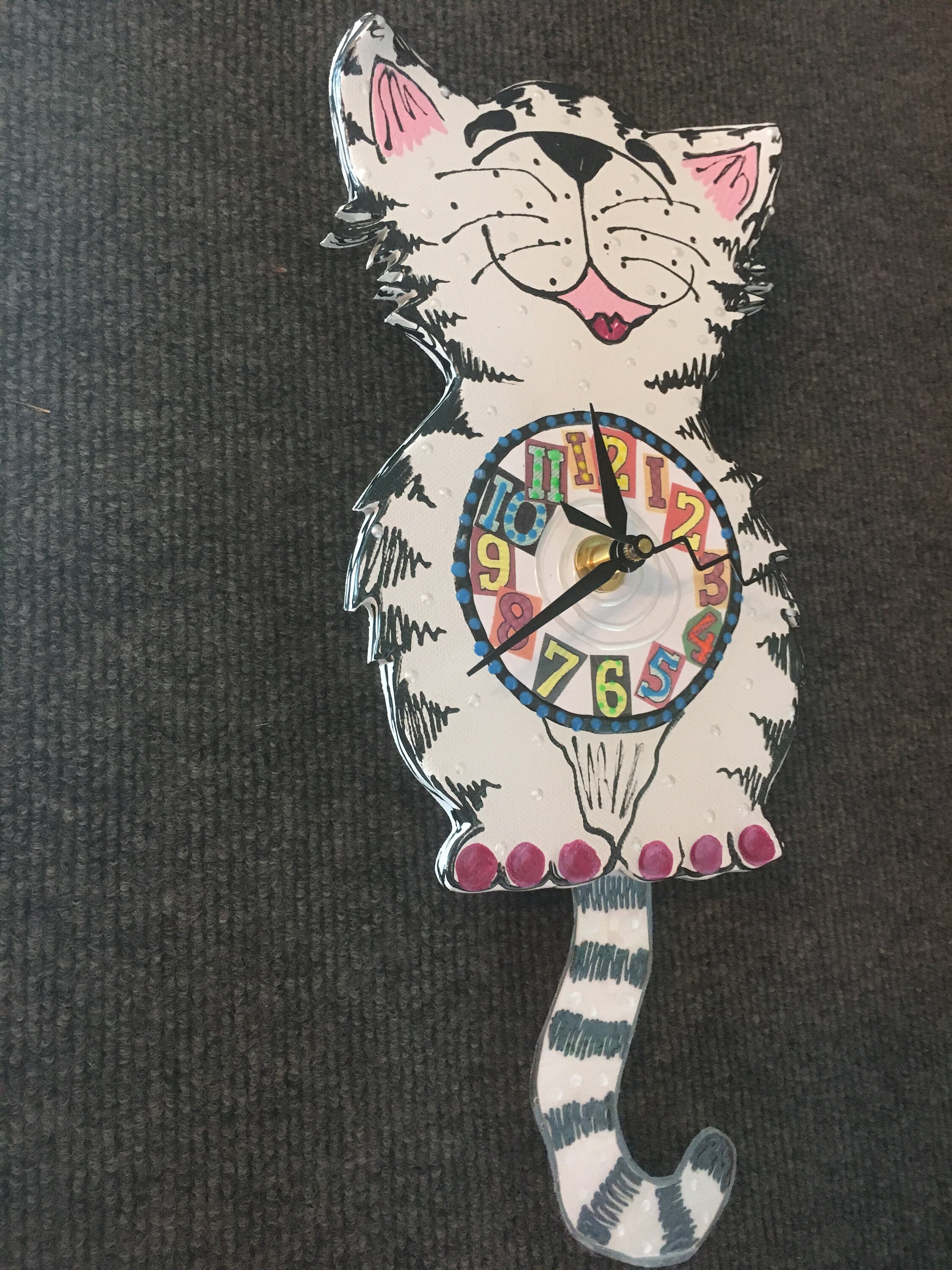 Cat Clock with Swinging Tail Pendulum •Cat Lover Gift KITTYCAT CLOCK, unique wall Clock with a