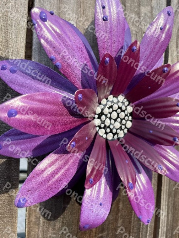Metal Purple Mum Pot Plant Stake 3D Yard Art Garden Outdoor Flower Patio Decor Metal Purple Mum Pot Plant Stake 3D Yard Art Garden Outdoor Flower Patio Decor
