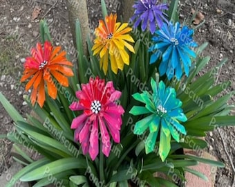 Flower Garden Stakes,Set of Six Zinnia  Metal Garden Stakes, Yard decoration, Metal Flower, Metal Art, Garden Decor, Mother's Day Gift