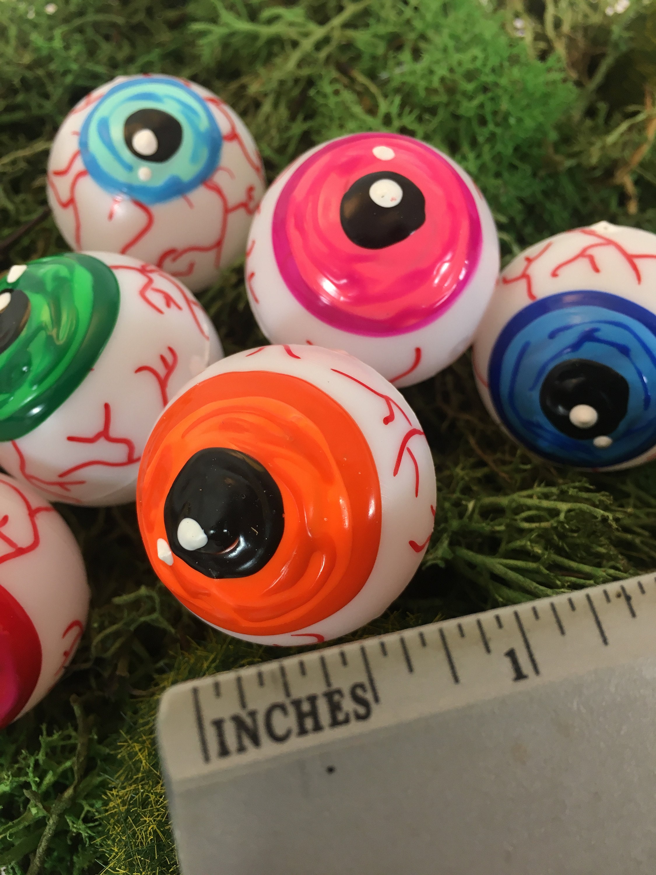 7 Halloween Eyeball Props Bloodshot Zombie Eyeballs Spooky Home Decor ...